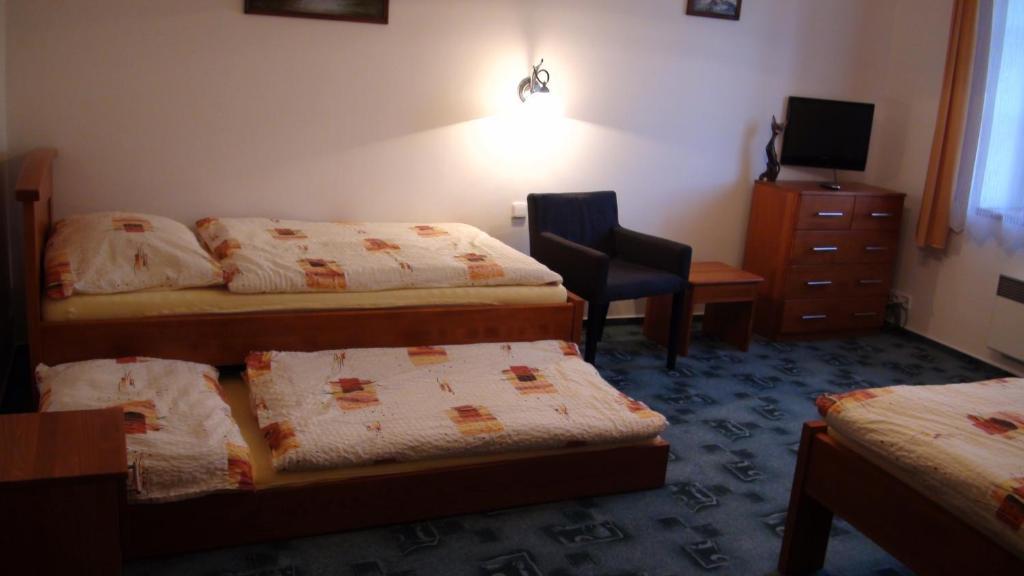 Penzion Taferna Zďar nad Sazavou Ruang foto